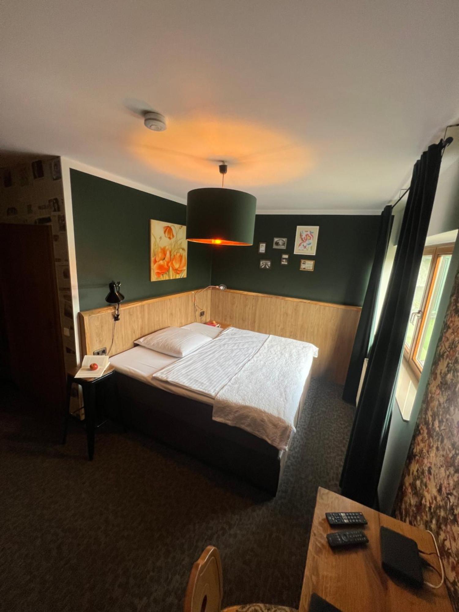 Hotel Kraus Bielefeld Bagian luar foto